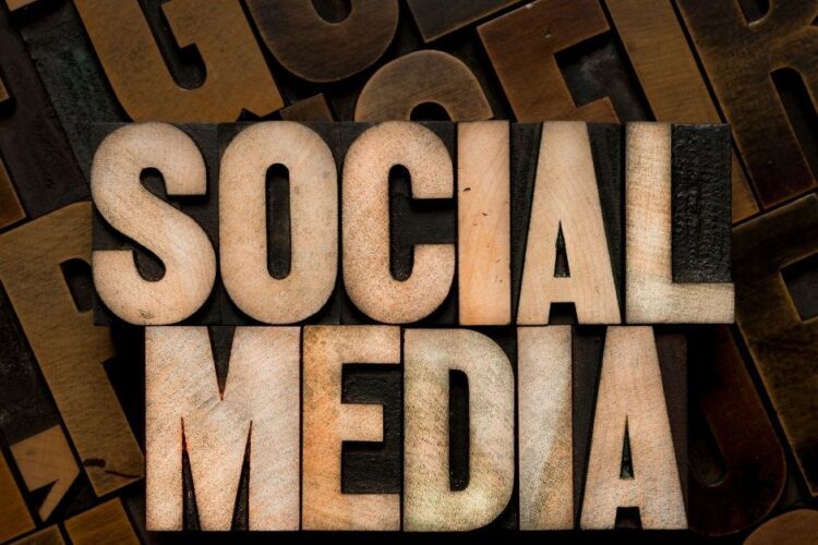 Social Media Advantages in Business