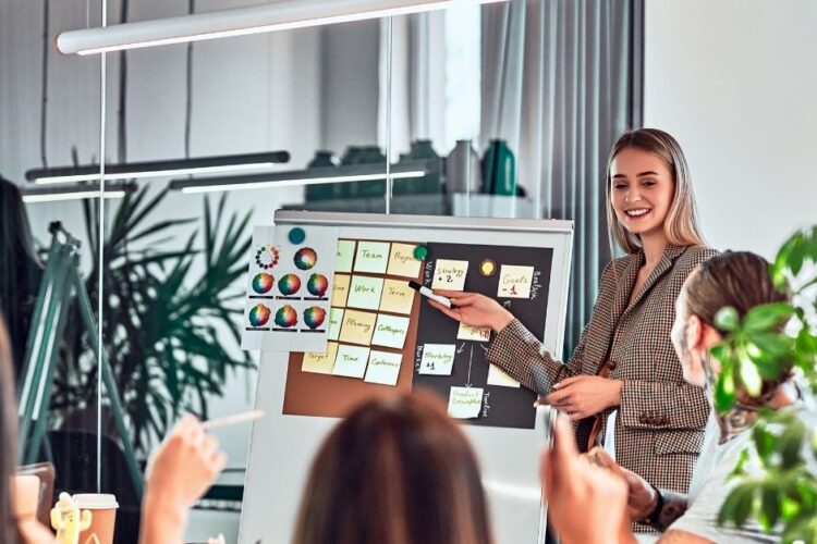 Digital marketing vs traditional marketing